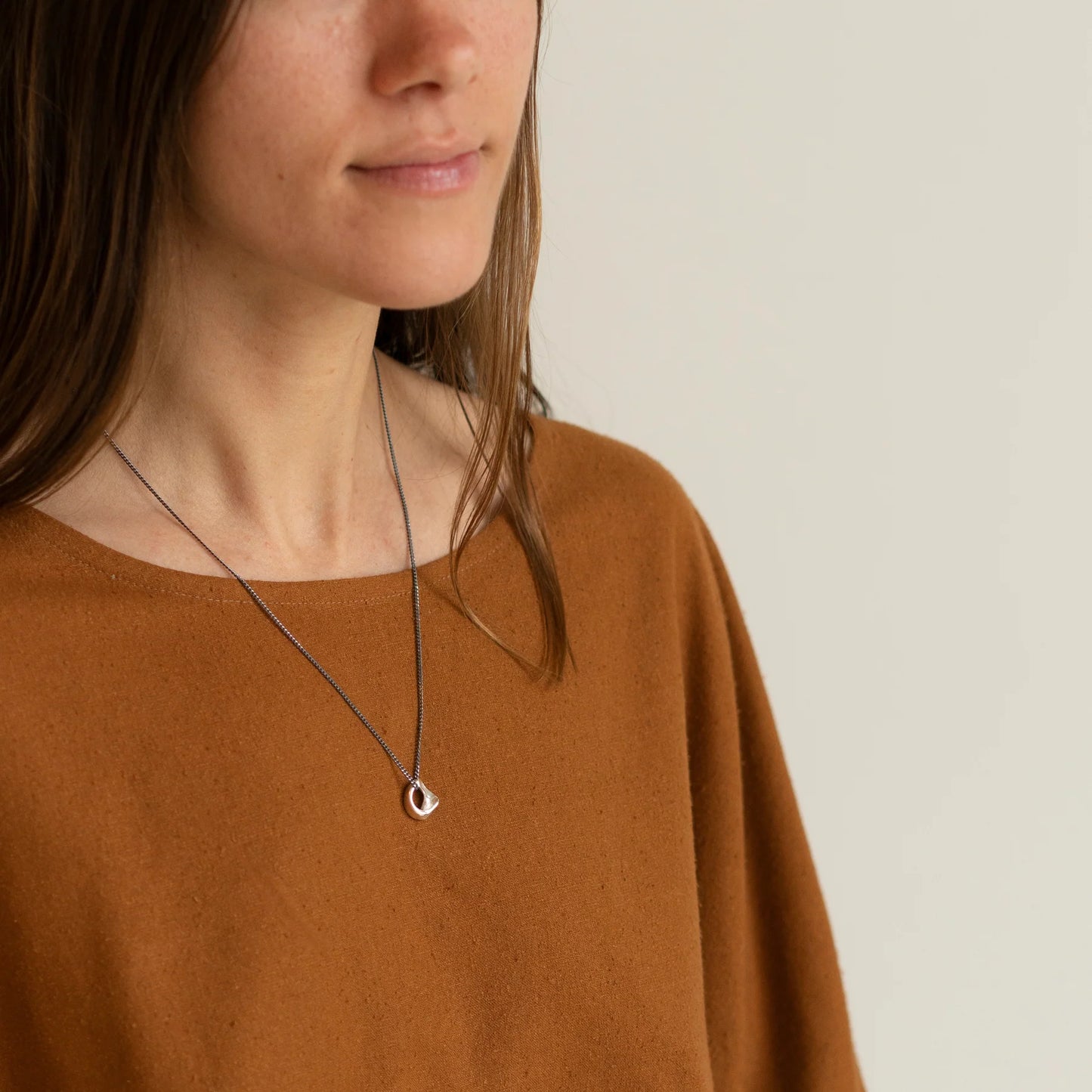 Periwinkle Shell Necklace 14k