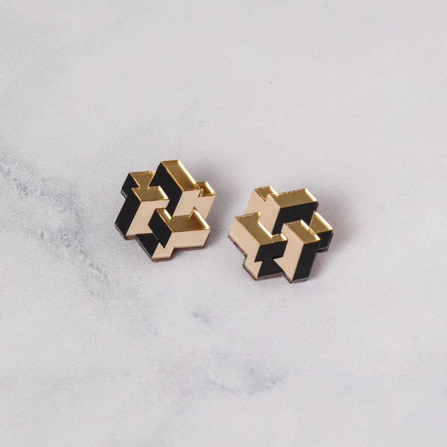 Pamela Coromoto - NEW Prisma Earrings – Bold Geometry for Modern Style: Purple Palette / Clip