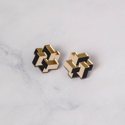 Pamela Coromoto - NEW Prisma Earrings – Bold Geometry for Modern Style: Purple Palette / Clip