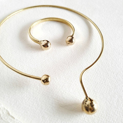 Bisjoux - Brass Drop sphere Collar necklace asymmetrical choker: Collar