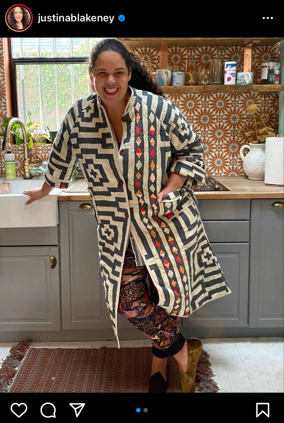 Peking Handicraft - Hypnotic House Robe - Jungalow: XS/S - PMA Store at the Portland Museum of Art, Maine