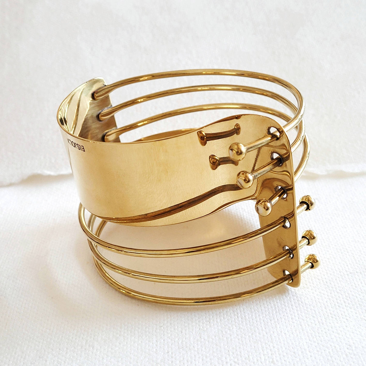 Bisjoux - Brass modern brutalist Wired bracelet Bangle: Armlet