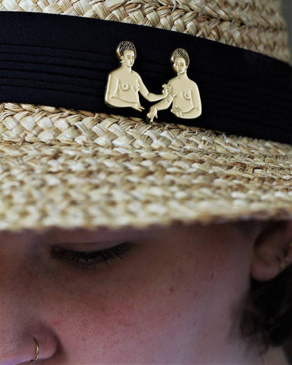 Pin Museum - Gabrielle d'Estrées and One of Her Sisters • Enamel Pin