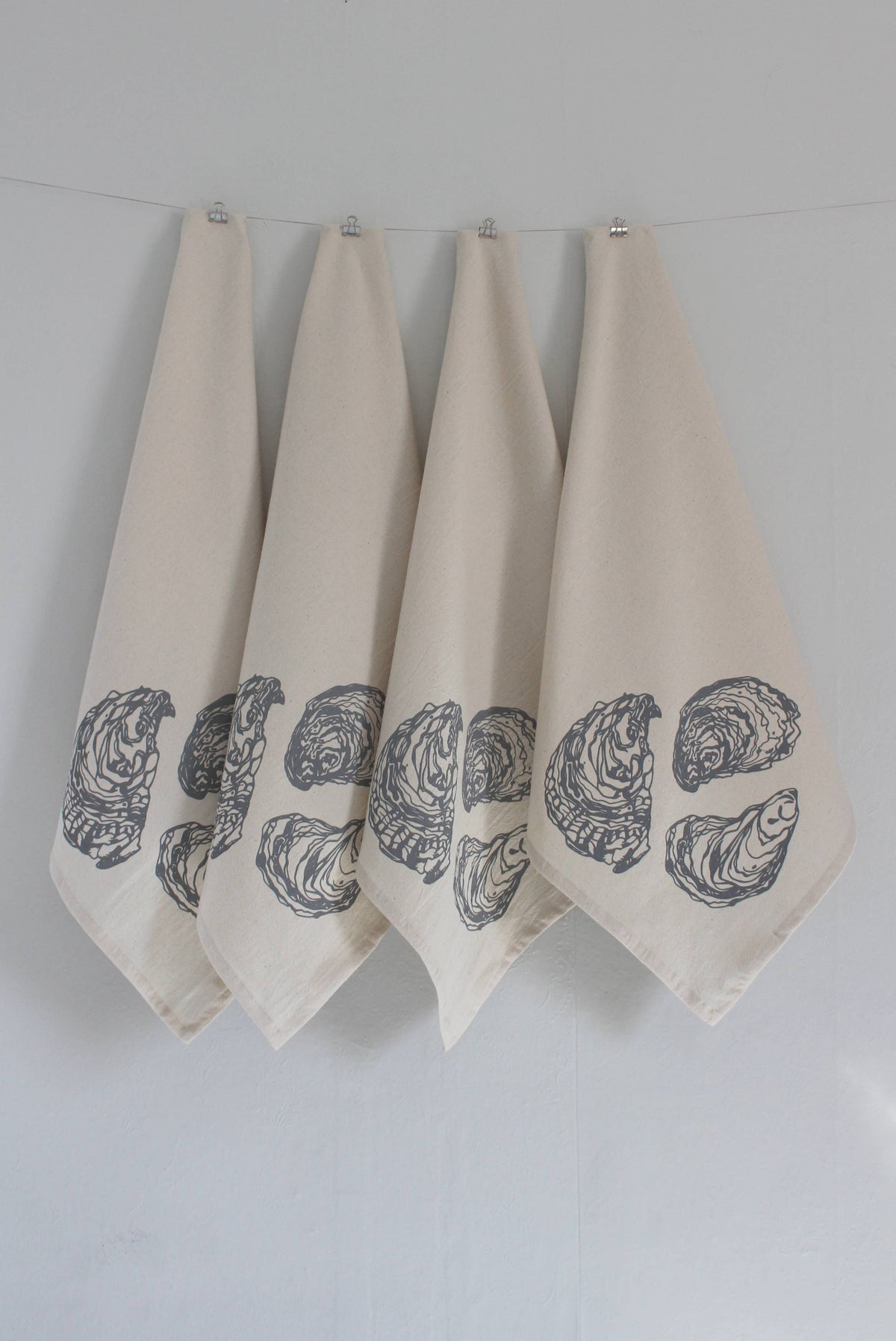 Hearth and Harrow - Set of 4 Organic Cotton Oyster Napkins - Oysters - Nautical: Mint green