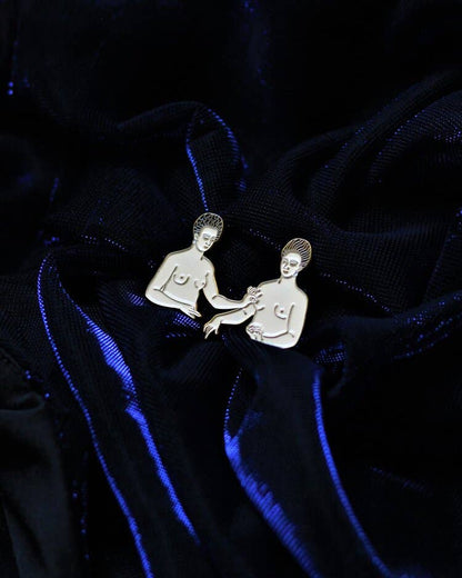 Pin Museum - Gabrielle d'Estrées and One of Her Sisters • Enamel Pin