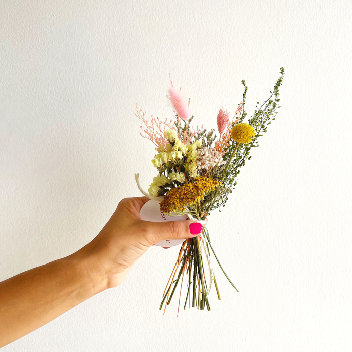 Dried Flower Bundles: Romantic