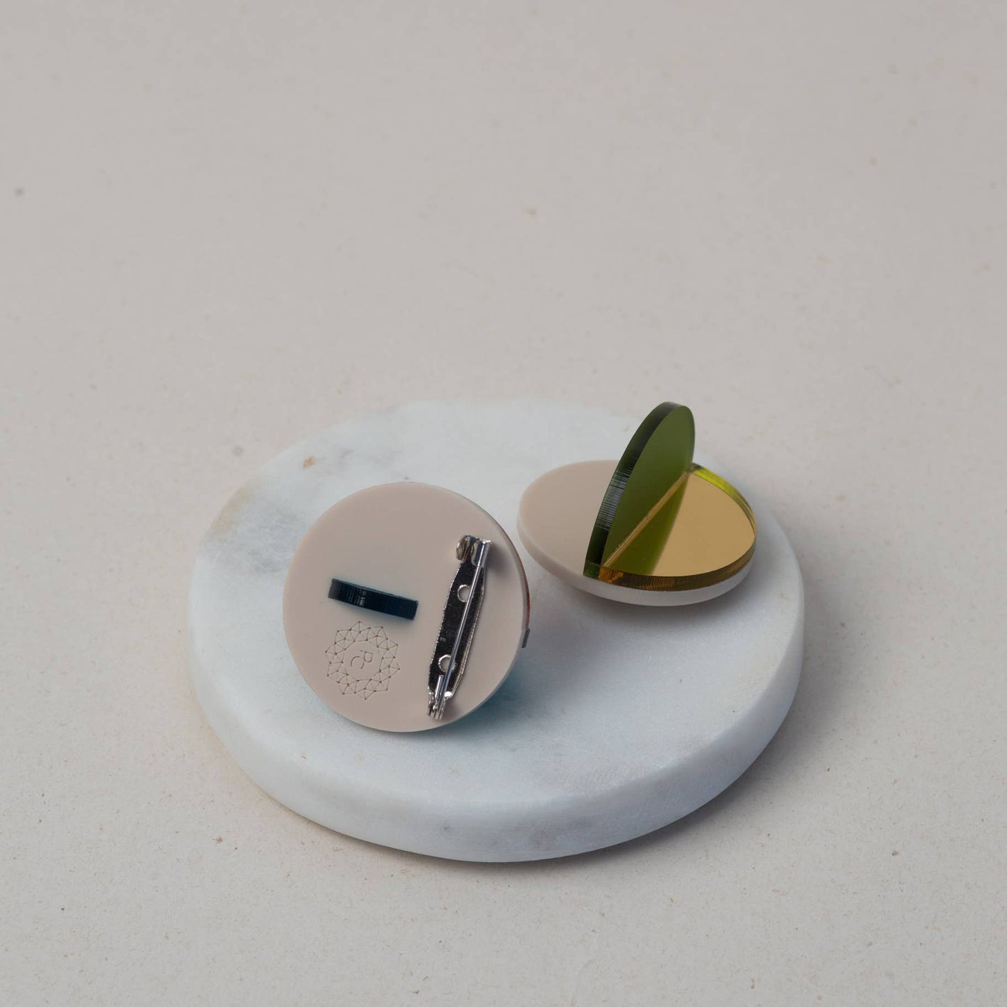 Pamela Coromoto - Dexel Brooch - Vibrant Palette: Green Mirror, Bordeaux and Magenta