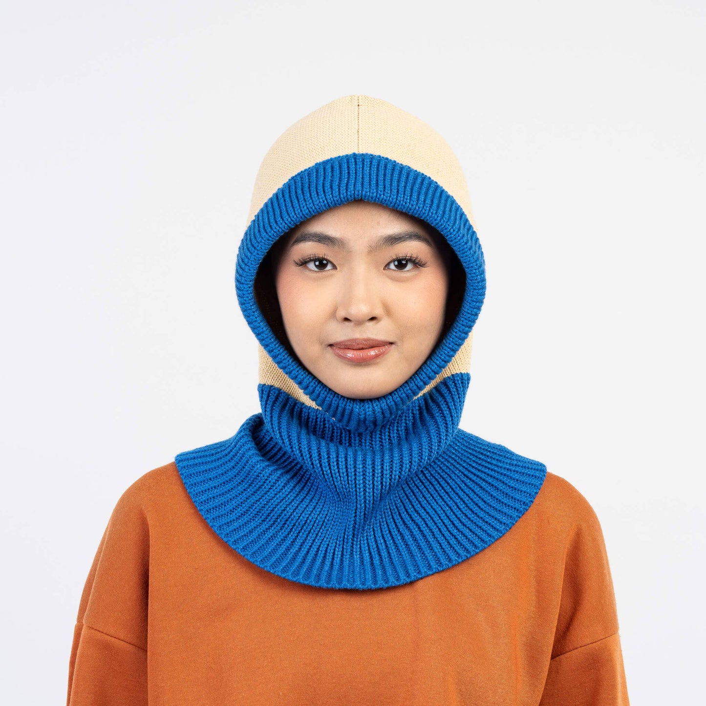 VERLOOP | knits - Colorblock Knit Hood: Cobalt Sand - PMA Store at the Portland Museum of Art, Maine