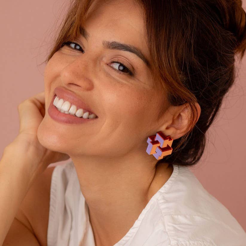 Pamela Coromoto - NEW Prisma Earrings – Bold Geometry for Modern Style: Purple Palette / Clip
